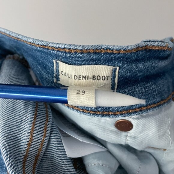 Madewell Cali Demi Boot Jeans in Dorrance Wash: Tencel Denim Edition Size 29 - Picture 4 of 13